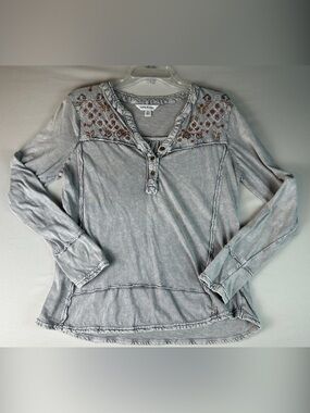 Women’s V-neck Shirt Light Gray Embroidered Henley Long Sleeve